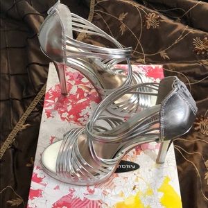 Chinese laundry silver straps sandals size 6